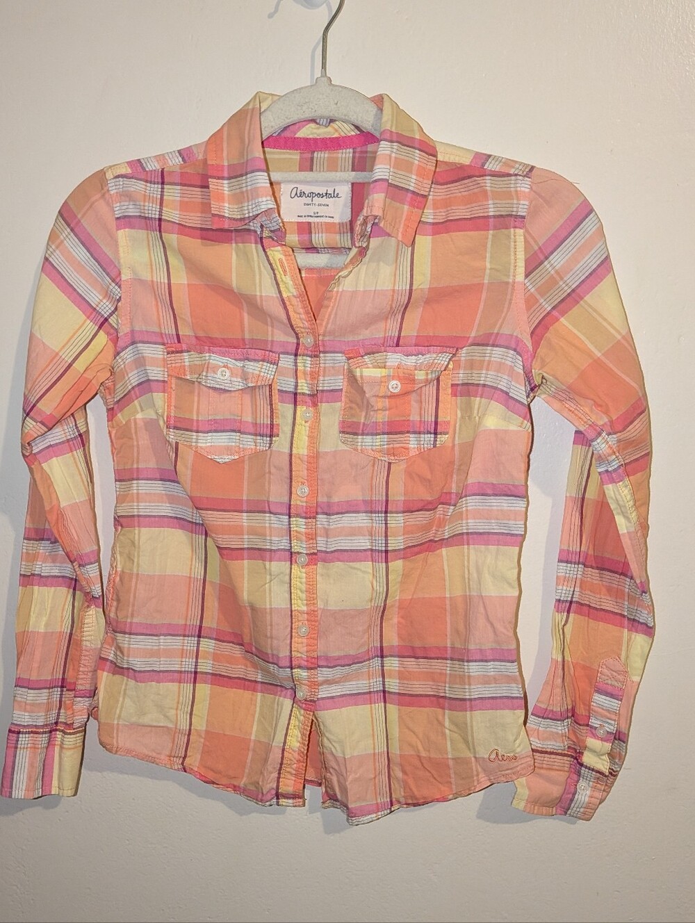 Aeropostale Peach, Pink & Yellow Plaid Button-Down Shirt Size S